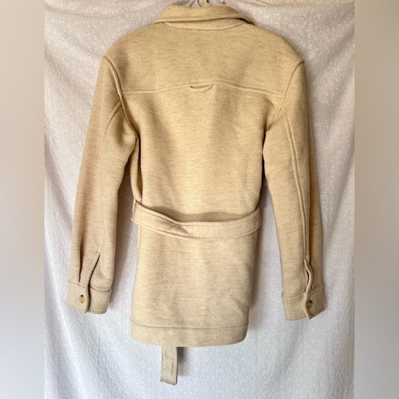 & Other Stories wool blend overshirt jacket Shacket tie waist in oatmeal - Picture 3 of 9